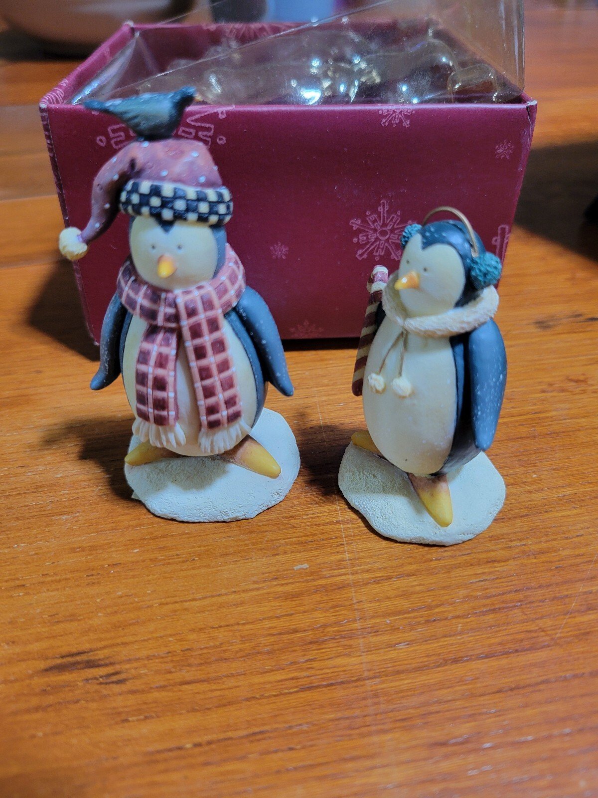 1999 Debbie Mumm "Hugsy" penguin resin figures. 1990 - Image 6